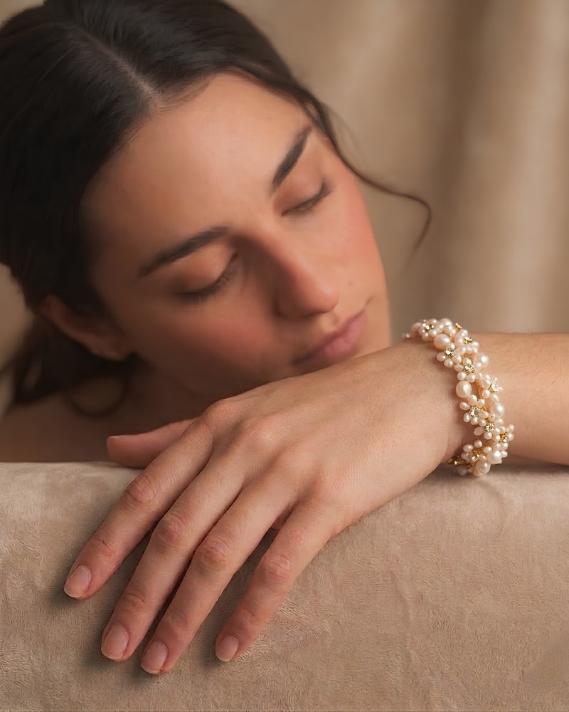 Camary Pearl Bracelet