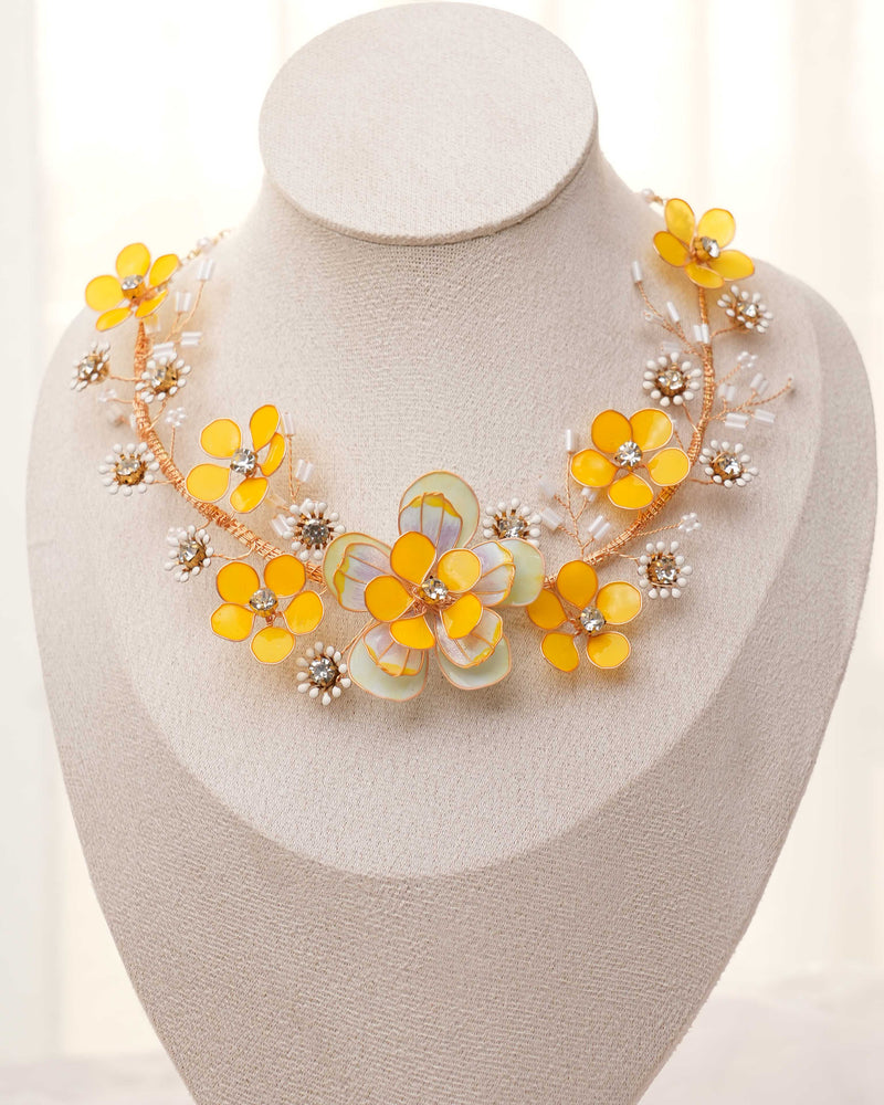 Poppy Necklace